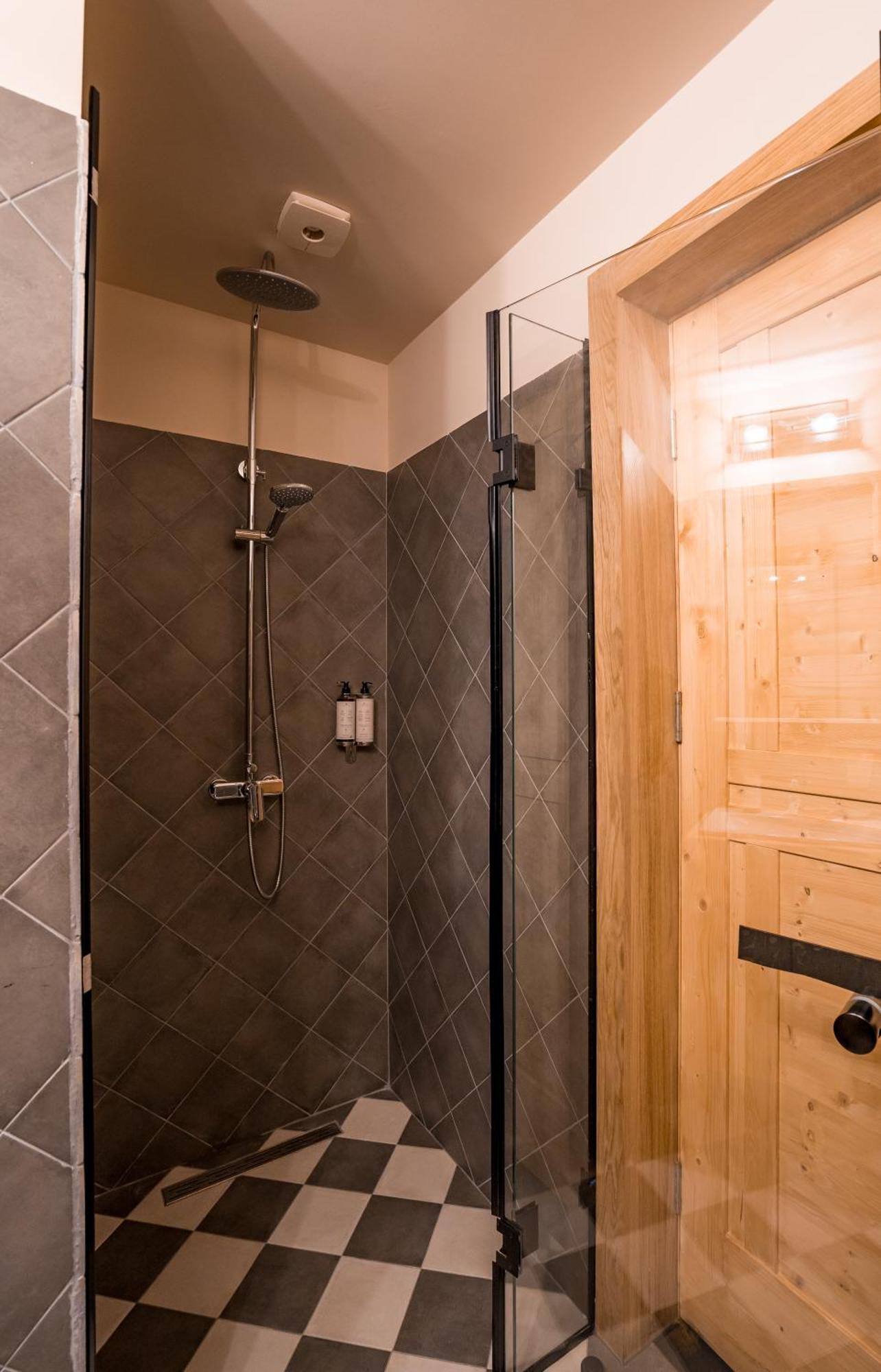 1740 Boutique Hotel Kazbegi Екстер'єр фото