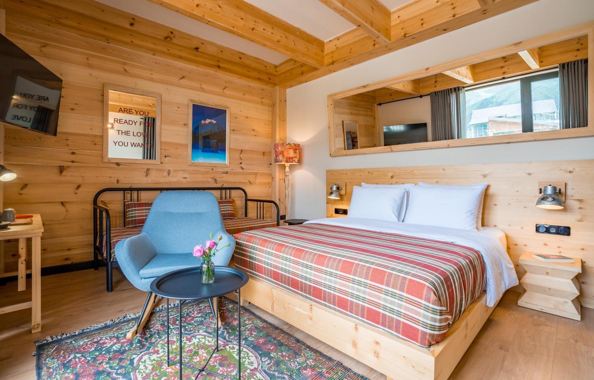 1740 Boutique Hotel Kazbegi Екстер'єр фото